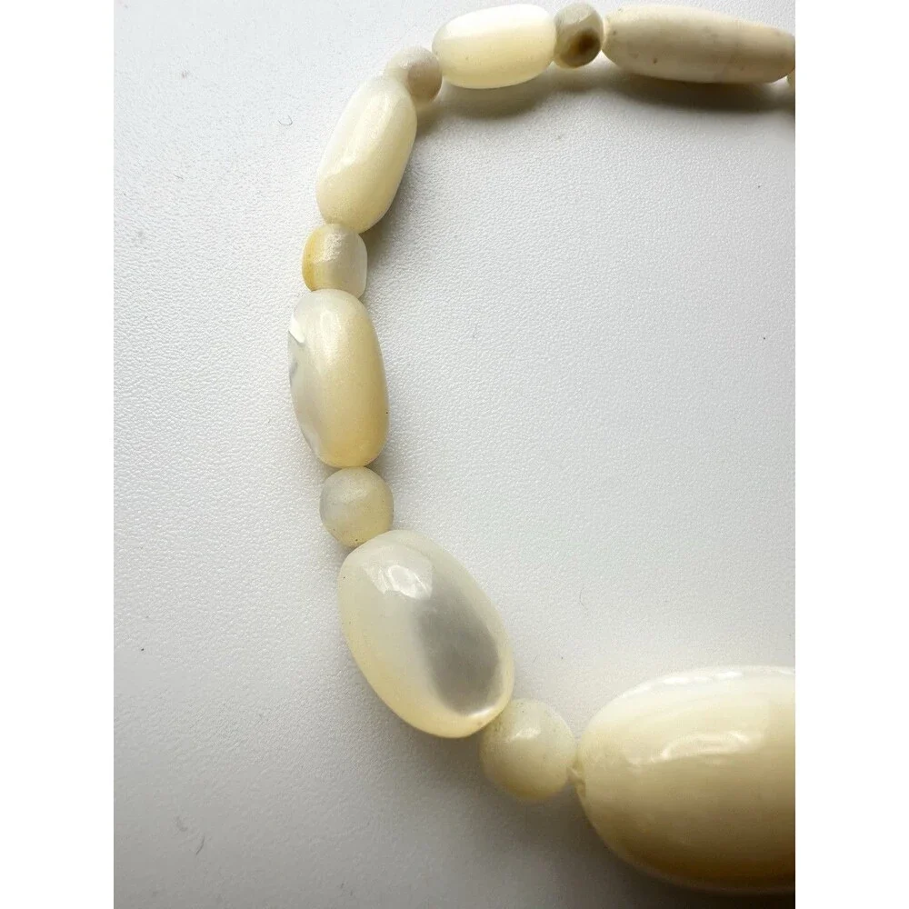 Vintage Mother Of Pearl Bead Bracelet 7”